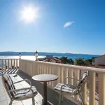 Hotel Germania & Celina